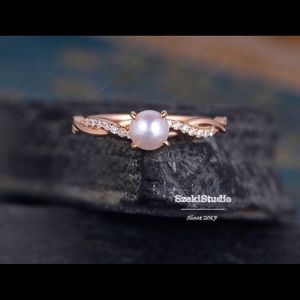 14k Rose Gold Pearl Ring with Braided Diamond Band